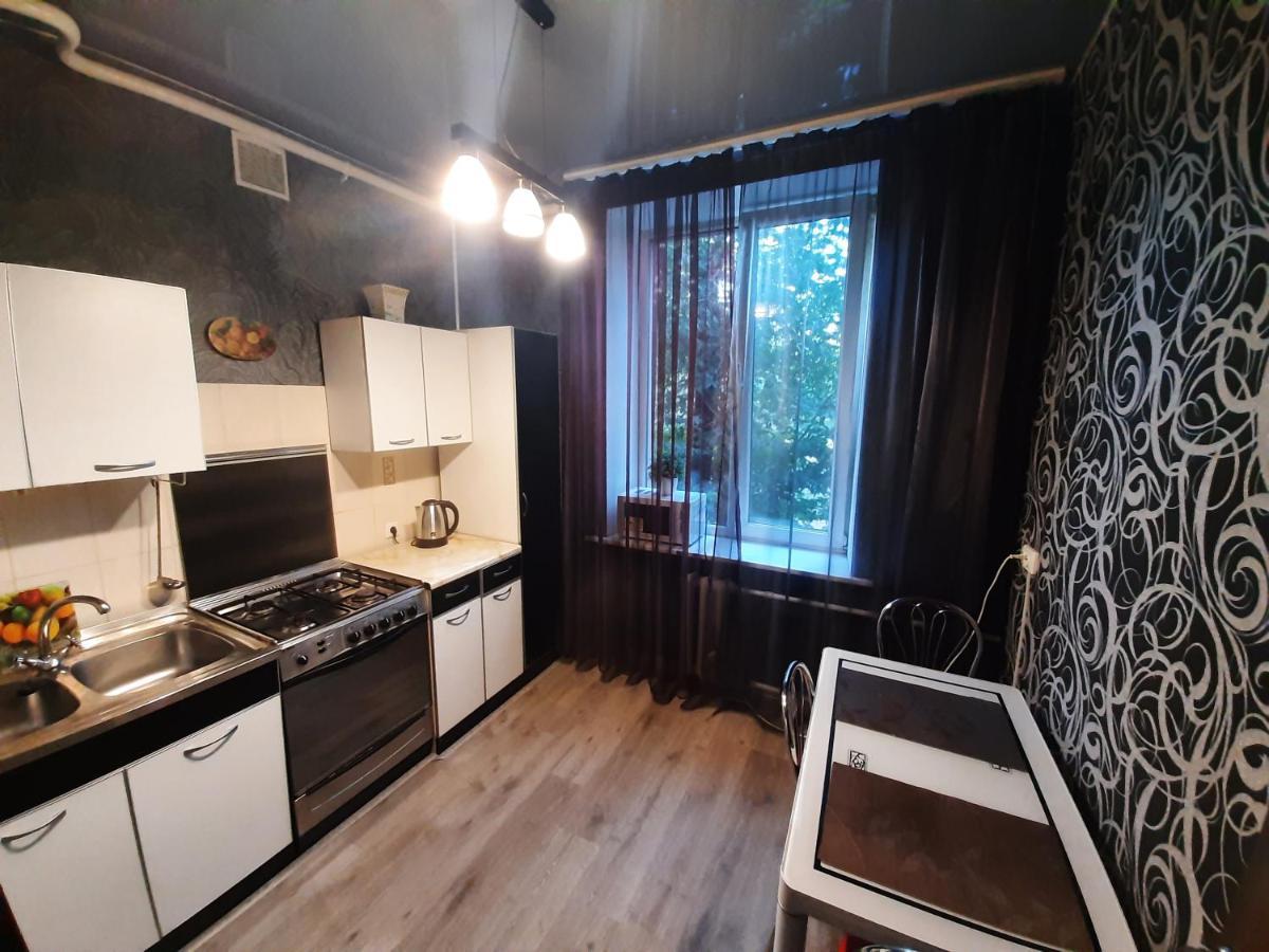 Apartment 2 Bed Rooms Near Aristokrat Zaporizhia Dış mekan fotoğraf